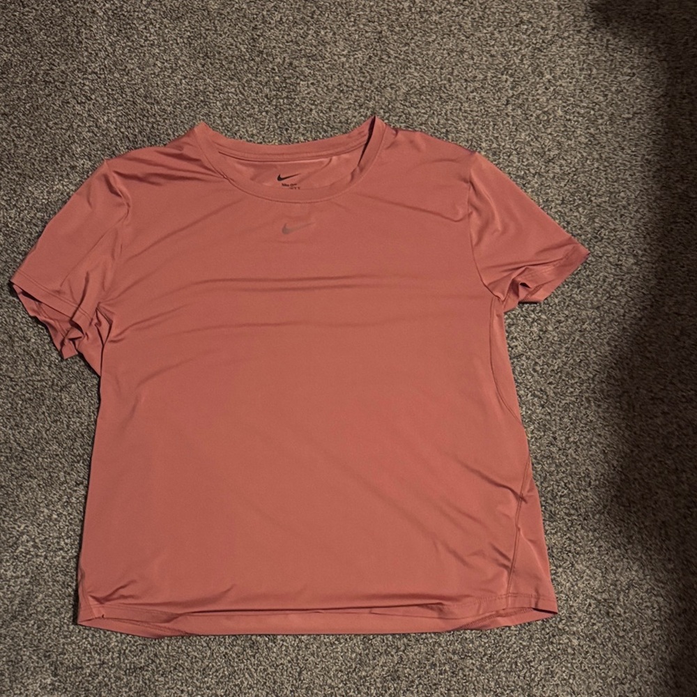 Nike Women's Coral Short Sleeve Tee